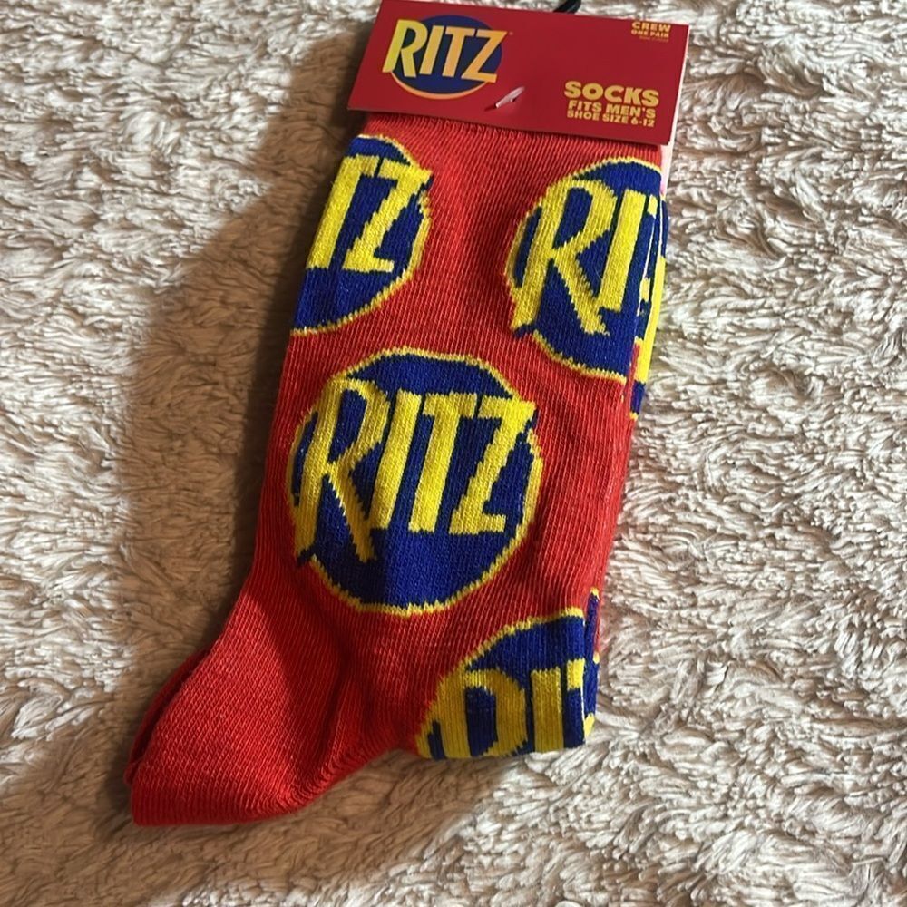 NWT Ritz cracker socks - Picture 2 of 4